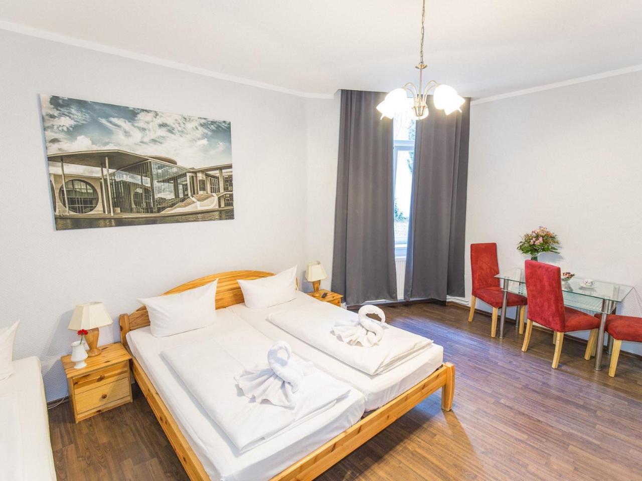 Triple Room,766871404:JPEG